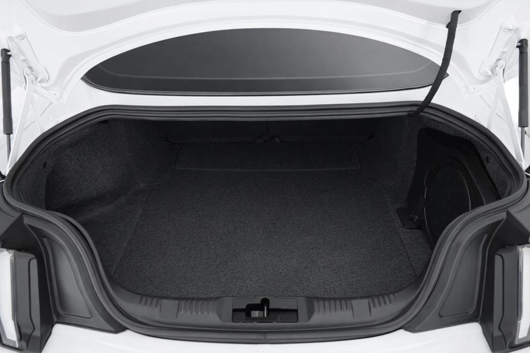 2022 Ford Mustang 2.3 Gtdi, Automatic, 33675 km, Boot Inside View