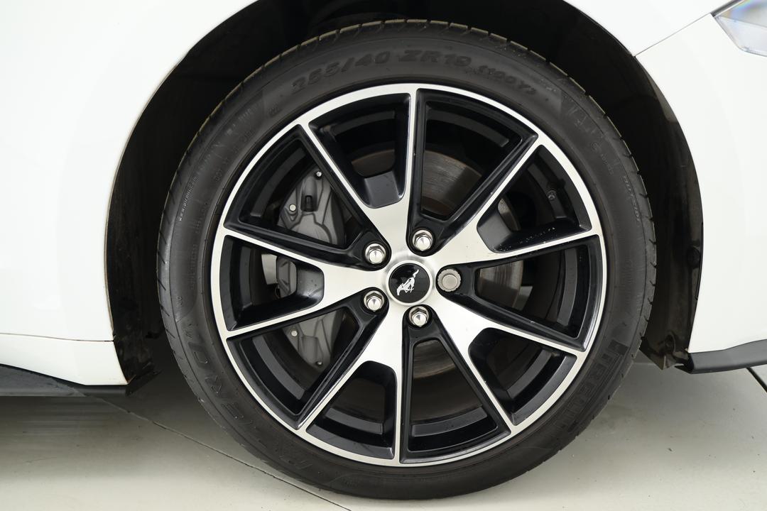 2022 Ford Mustang 2.3 Gtdi, Automatic, 33675 km, Right Front Wheel