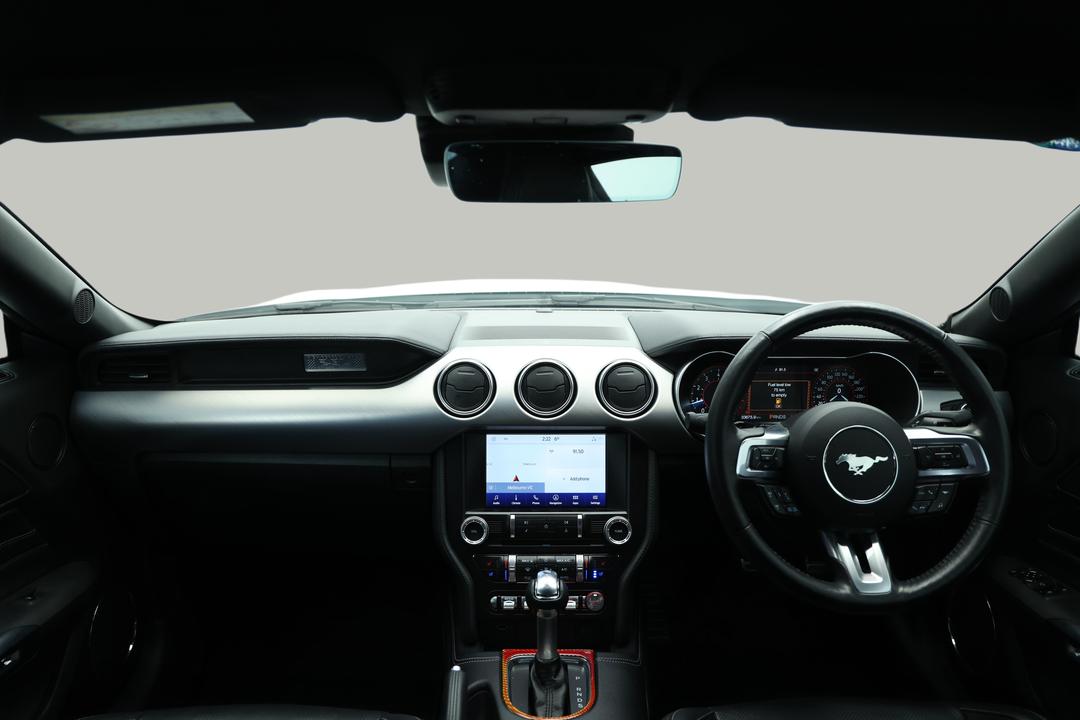 2022 Ford Mustang 2.3 Gtdi, Automatic, 33675 km, Dashboard View