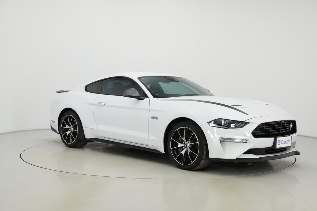 2022 Ford Mustang 2.3 Gtdi, Automatic, 33675 km, Right Front Diagonal (45- Degree) View