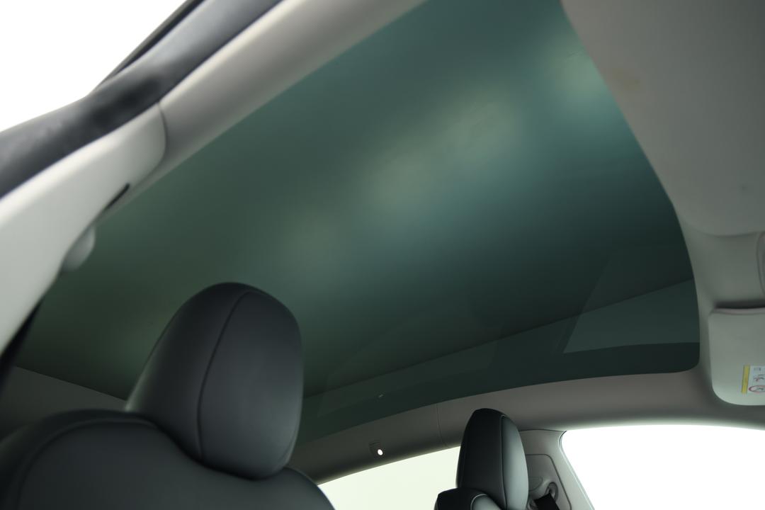 2022 Tesla Model Y Rear-wheel Drive, Automatic, 78059 km, Interior Sunroof/Moonroof