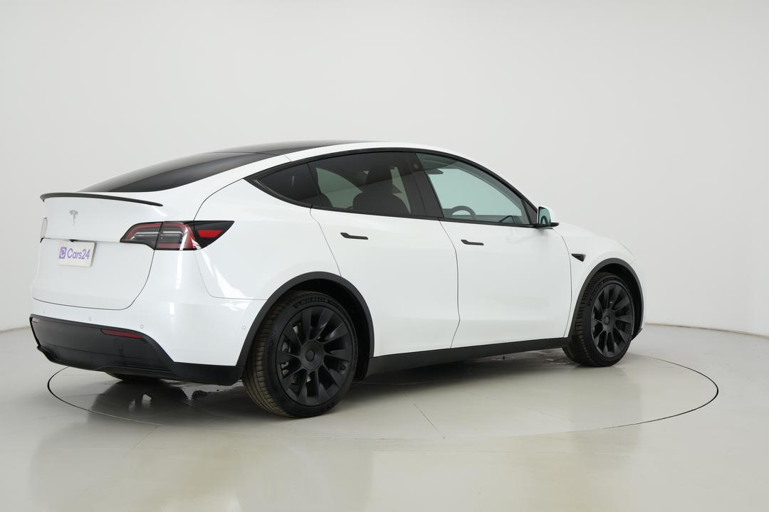 2022 Tesla Model Y Rear-wheel Drive, Automatic, 78059 km, Right Back Diagonal (45- Degree) View