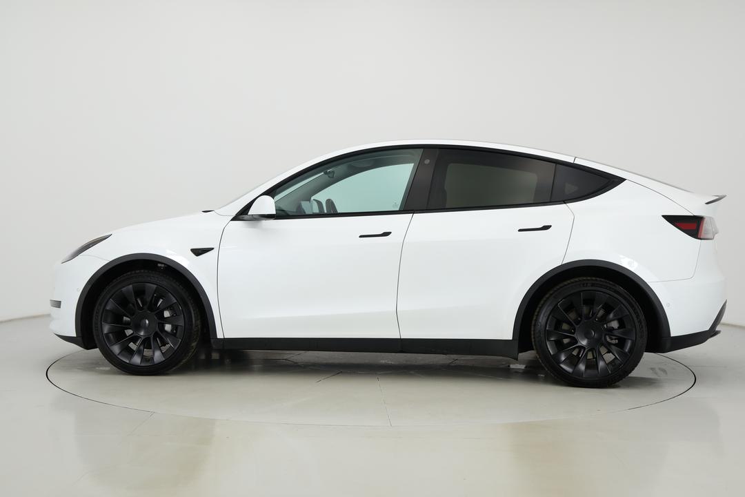 2022 Tesla Model Y Rear-wheel Drive, Automatic, 78059 km, Left Side View