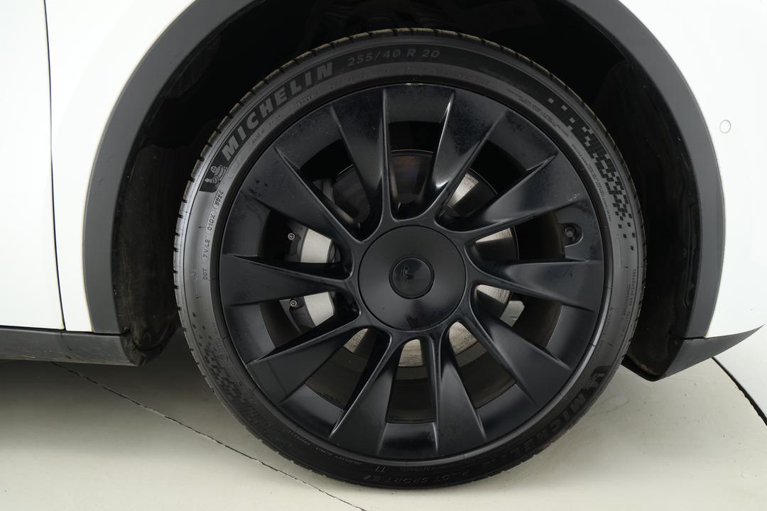 2022 Tesla Model Y Rear-wheel Drive, Automatic, 78059 km, Right Front Wheel
