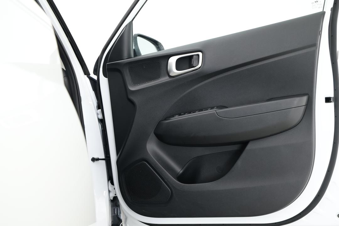 2025 Hyundai Venue Venue, Automatic, 24539 km, Speaker View