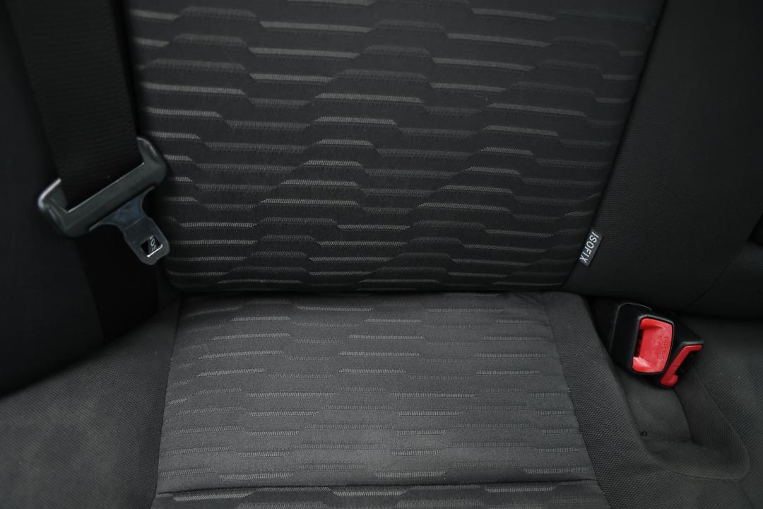 2016 Toyota Camry Altise, Automatic, 160975 km, Child Seat Anchor Points