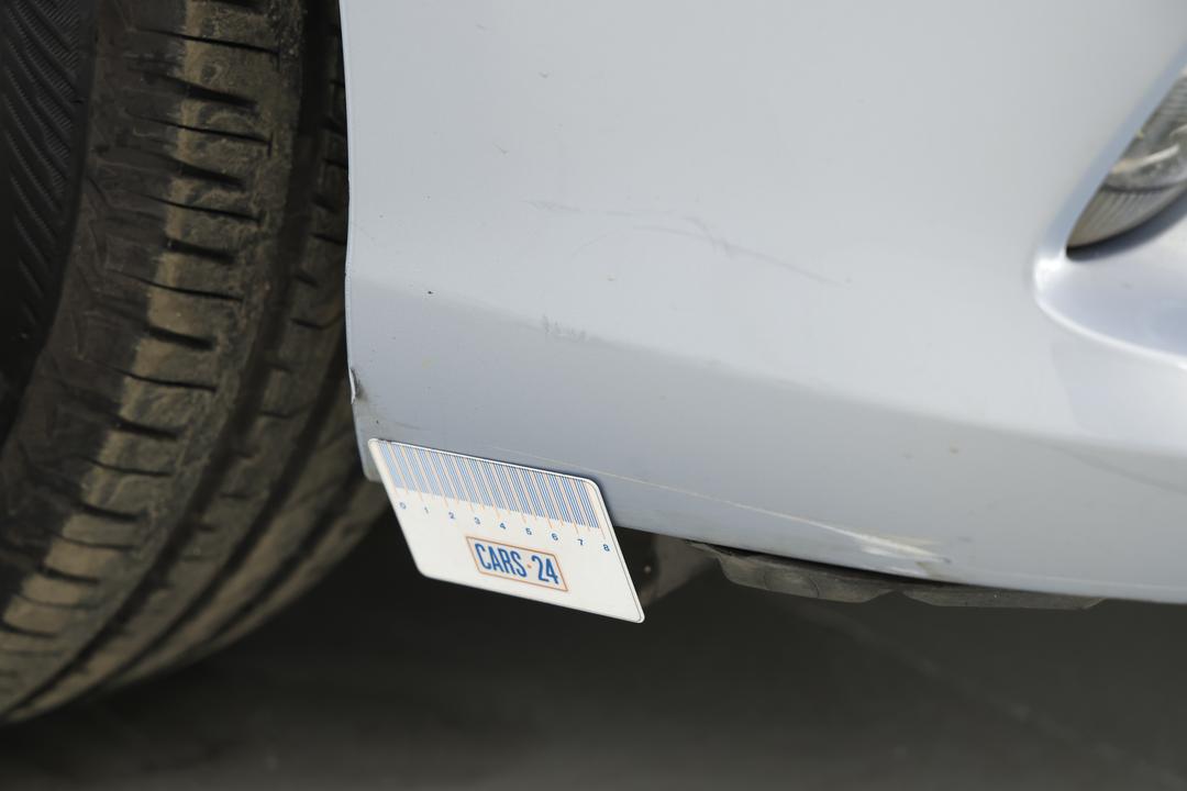 2016 Toyota Camry Altise, Automatic, 160975 km, Bumper Front Scratch