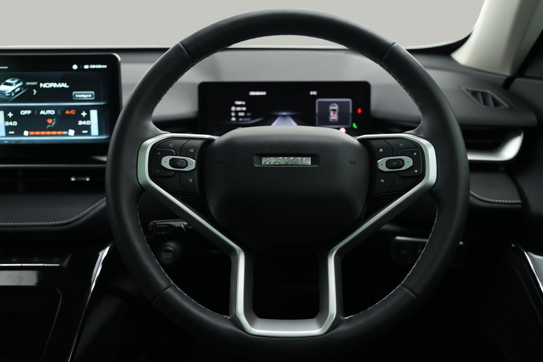 2023 GWM Haval H6 Ultra Hybrid, Automatic, 42571 km, Steering Wheel Close-up