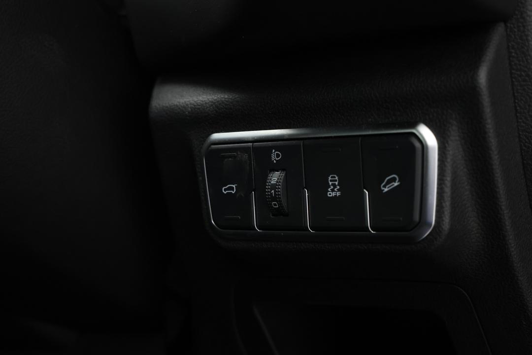 2023 GWM Haval H6 Ultra Hybrid, Automatic, 42571 km, Utility Switches/Buttons