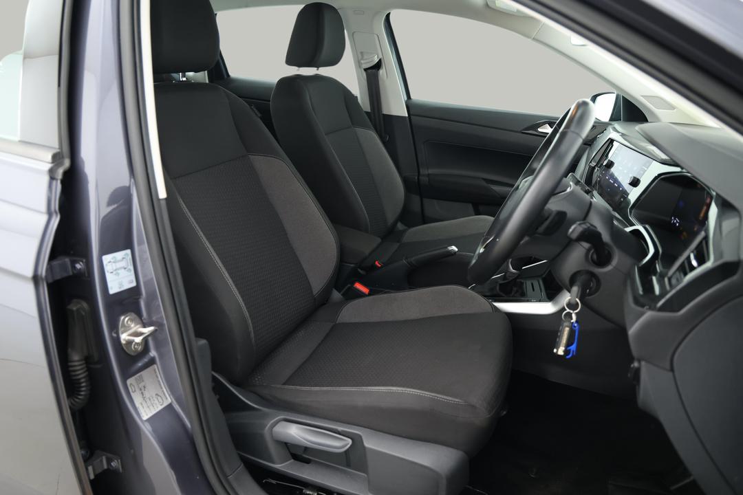 2024 Volkswagen Polo Life, Automatic, 26727 km, Right Side Front Door Cabin View