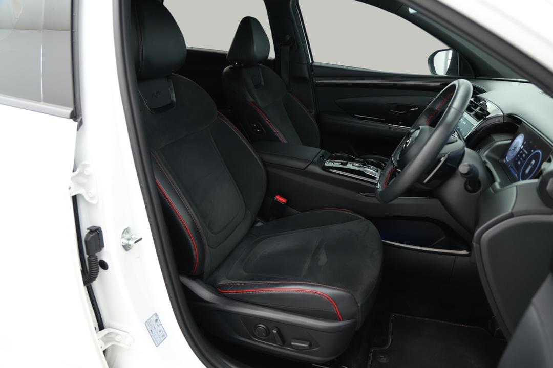 2022 Hyundai Tucson Highlander N Line (AWD), Automatic, 69737 km, Right Side Front Door Cabin View
