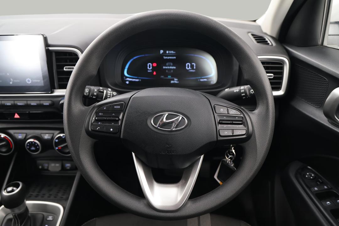2025 Hyundai Venue ., Automatic, 25176 km, Steering Wheel Close-up