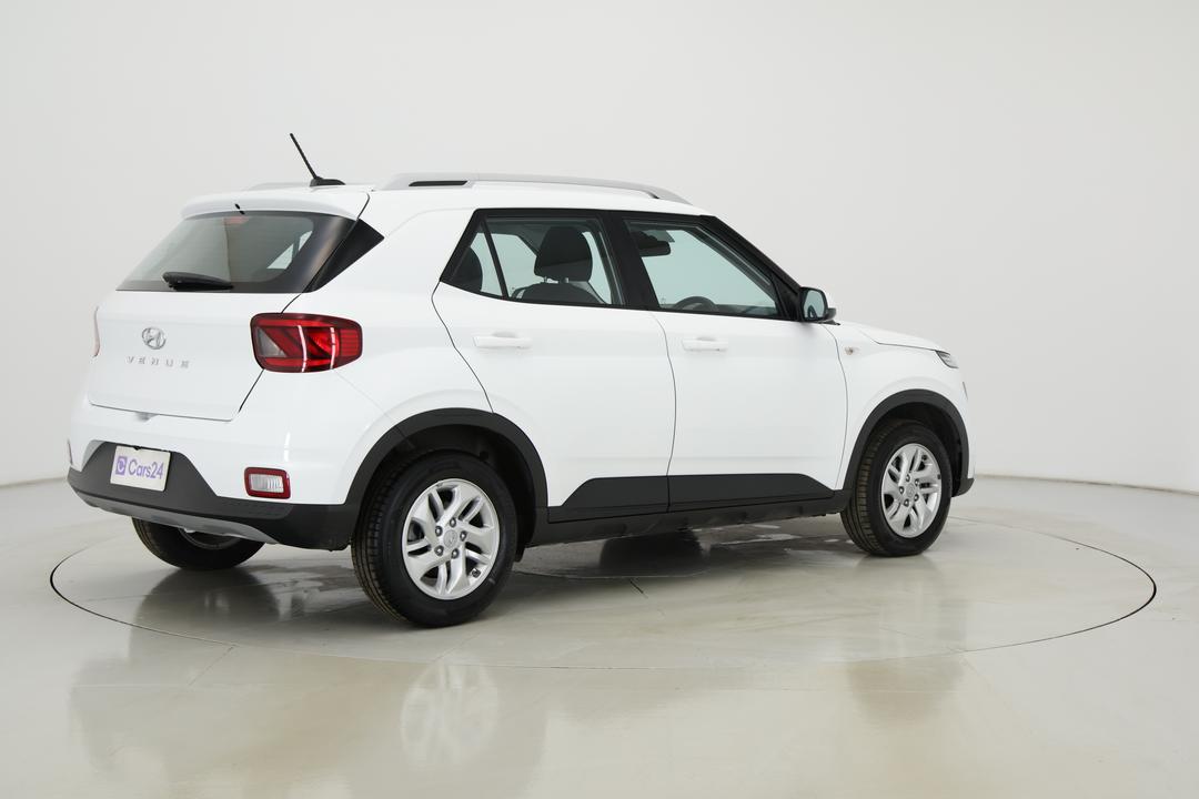 2025 Hyundai Venue ., Automatic, 25176 km, Right Back Diagonal (45- Degree) View