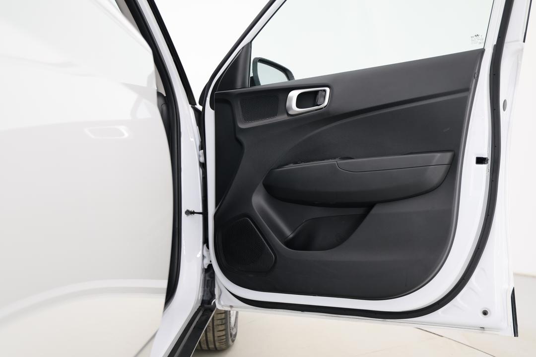 2025 Hyundai Venue ., Automatic, 25176 km, Speaker View