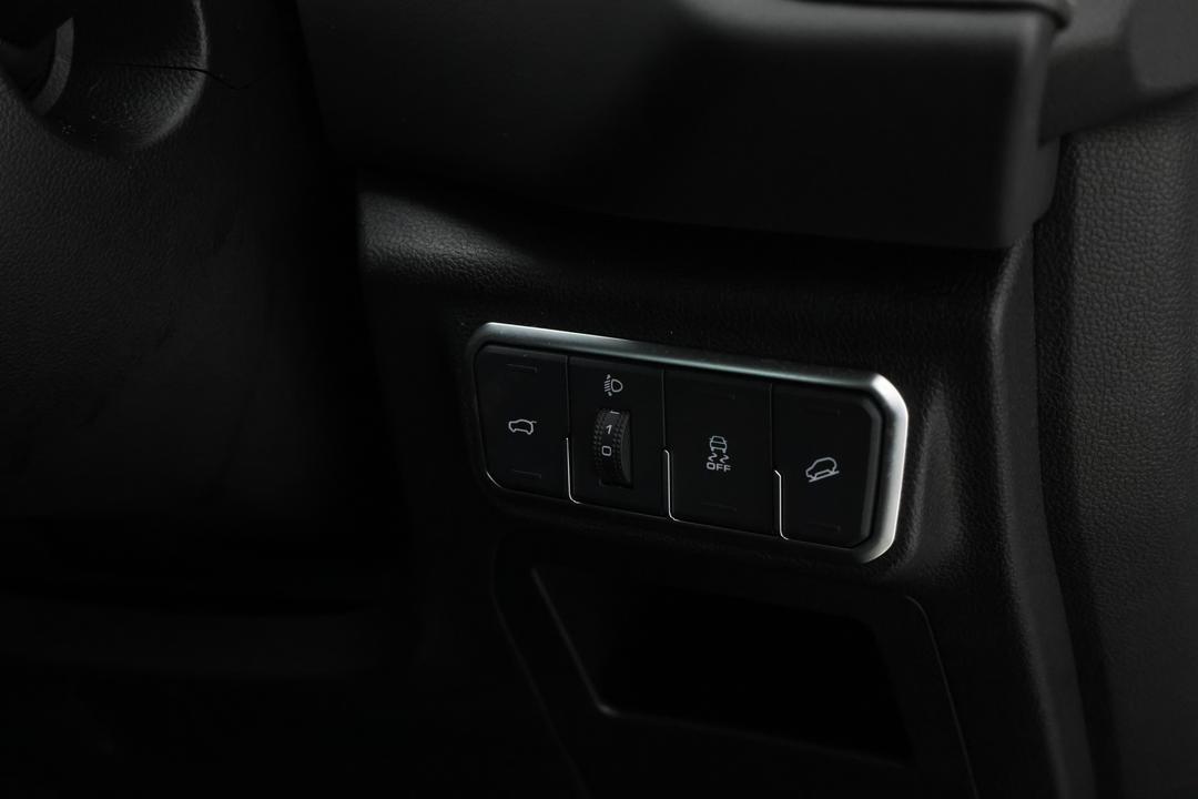 2023 GWM Haval H6 Ultra Hybrid, Automatic, 27909 km, Utility Switches/Buttons