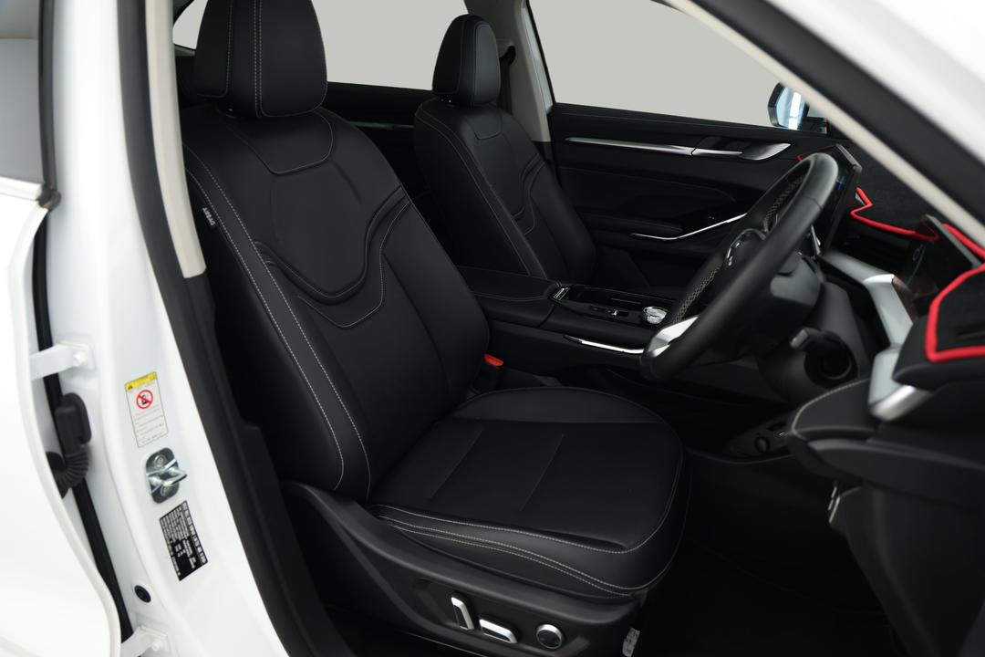 2023 GWM Haval H6 Ultra Hybrid, Automatic, 27909 km, Right Side Front Door Cabin View