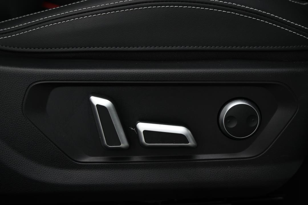 2023 GWM Haval H6 Ultra Hybrid, Automatic, 27909 km, Drivers Side Adjustment Panel