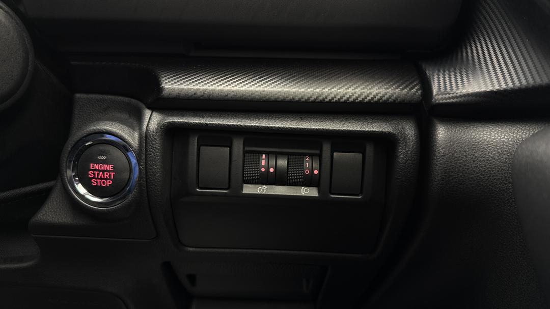 2025 Subaru Crosstrek AWD 2.0l, Automatic, 27124 km, Utility Switches/Buttons