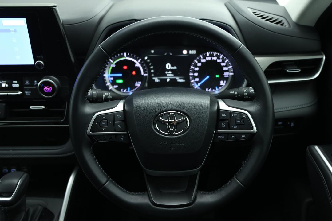 2023 Toyota Kluger Gx Hybrid AWD, Automatic, 19025 km, Steering Wheel Close-up