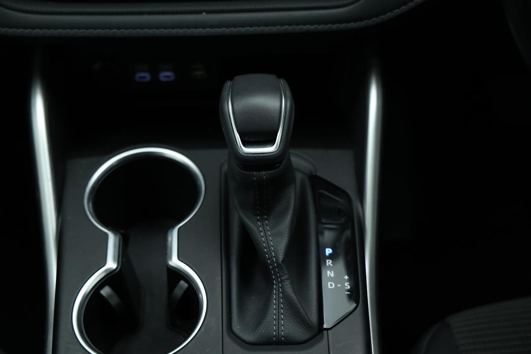 2023 Toyota Kluger Gx Hybrid AWD, Automatic, 19025 km, Gear Lever 
