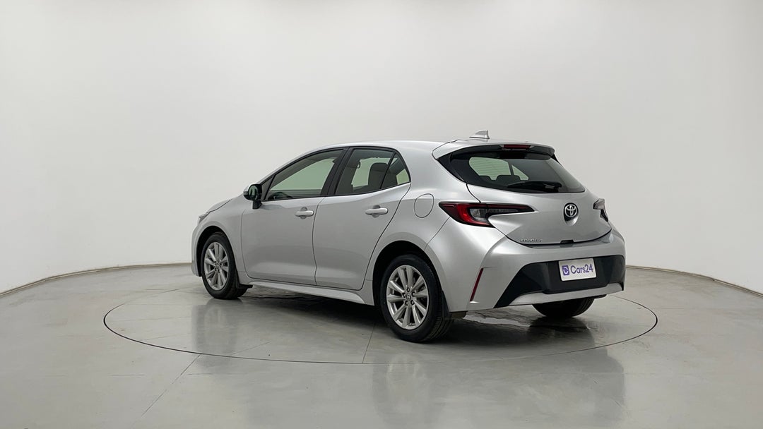 Left Back Diagonal (45- Degree) View