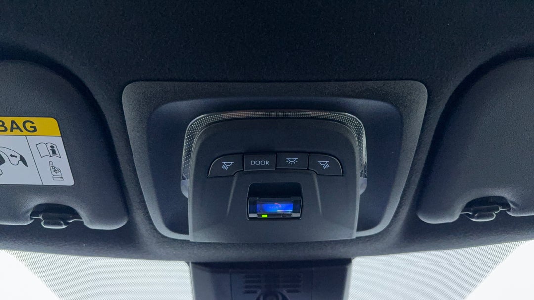 On-Roof Controls/Sunglass holder