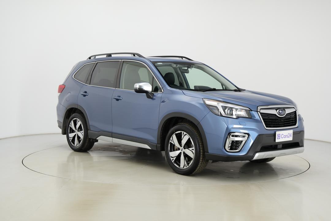 2019 Subaru Forester 2.5i-s (AWD), Automatic, 130065 km, Right Front Diagonal (45- Degree) View