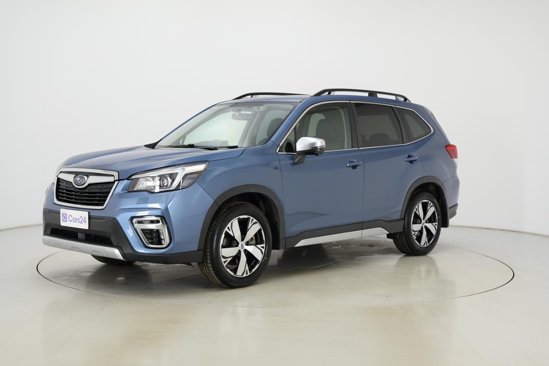 2019 Subaru Forester 2.5i-s (AWD), Automatic, 130065 km, Left Front Diagonal (45- Degree) View