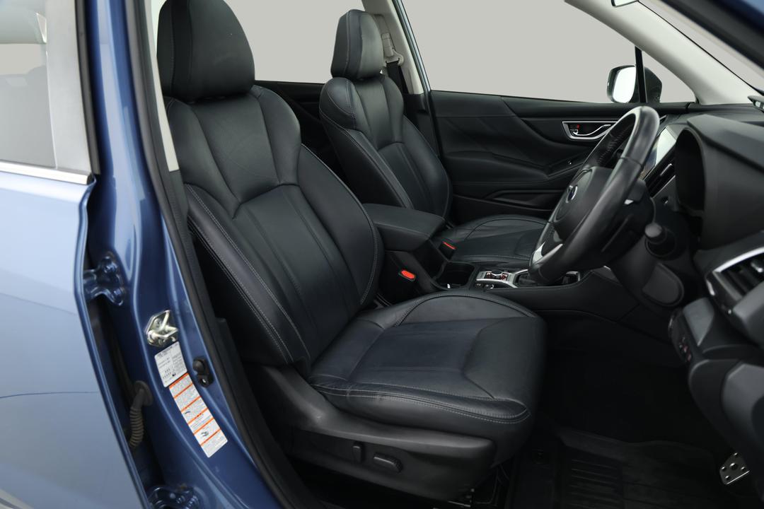 2019 Subaru Forester 2.5i-s (AWD), Automatic, 130065 km, Right Side Front Door Cabin View