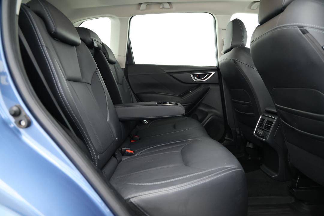 2019 Subaru Forester 2.5i-s (AWD), Automatic, 130065 km, Right Side Rear Door Cabin View