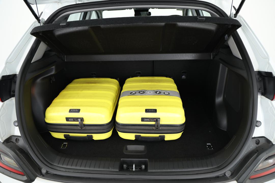 2018 Hyundai Kona Active (FWD), Automatic, 67241 km, Boot Inside View with Luggage