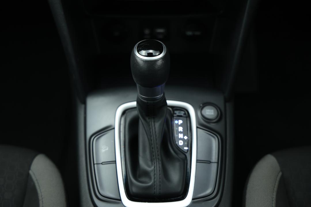 2018 Hyundai Kona Active (FWD), Automatic, 67241 km, Gear Lever 