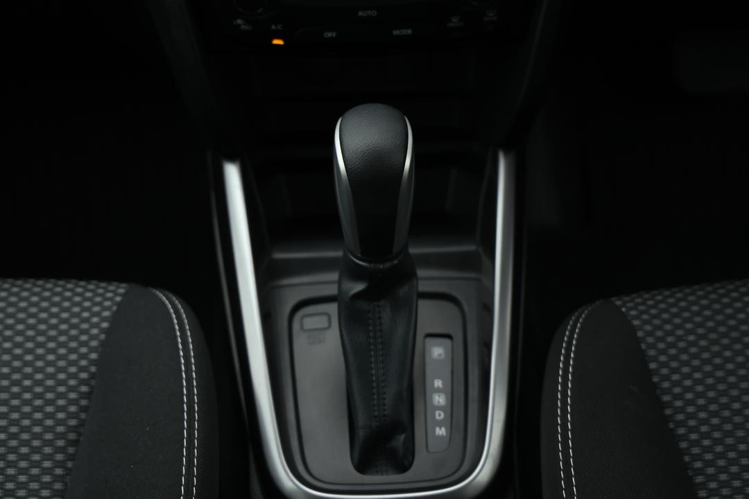 2023 Suzuki Vitara Turbo, Automatic, 35361 km, Gear Lever 