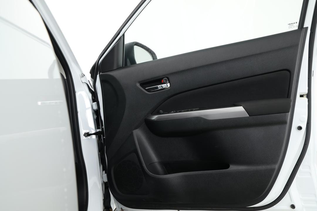 2023 Suzuki Vitara Turbo, Automatic, 35361 km, Speaker View