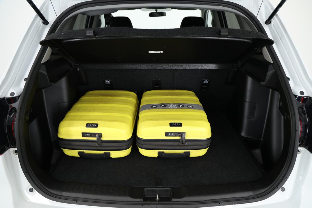 2023 Suzuki Vitara Turbo, Automatic, 35361 km, Boot Inside View with Luggage
