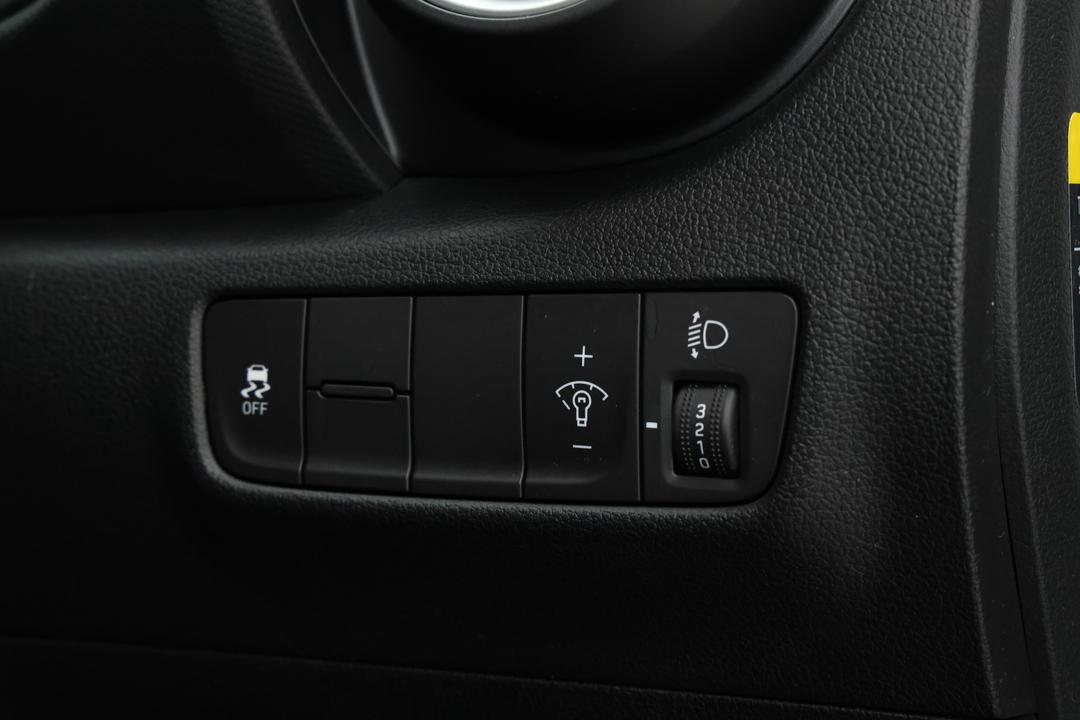 2019 Hyundai Kona Go (FWD), Automatic, 126192 km, Utility Switches/Buttons