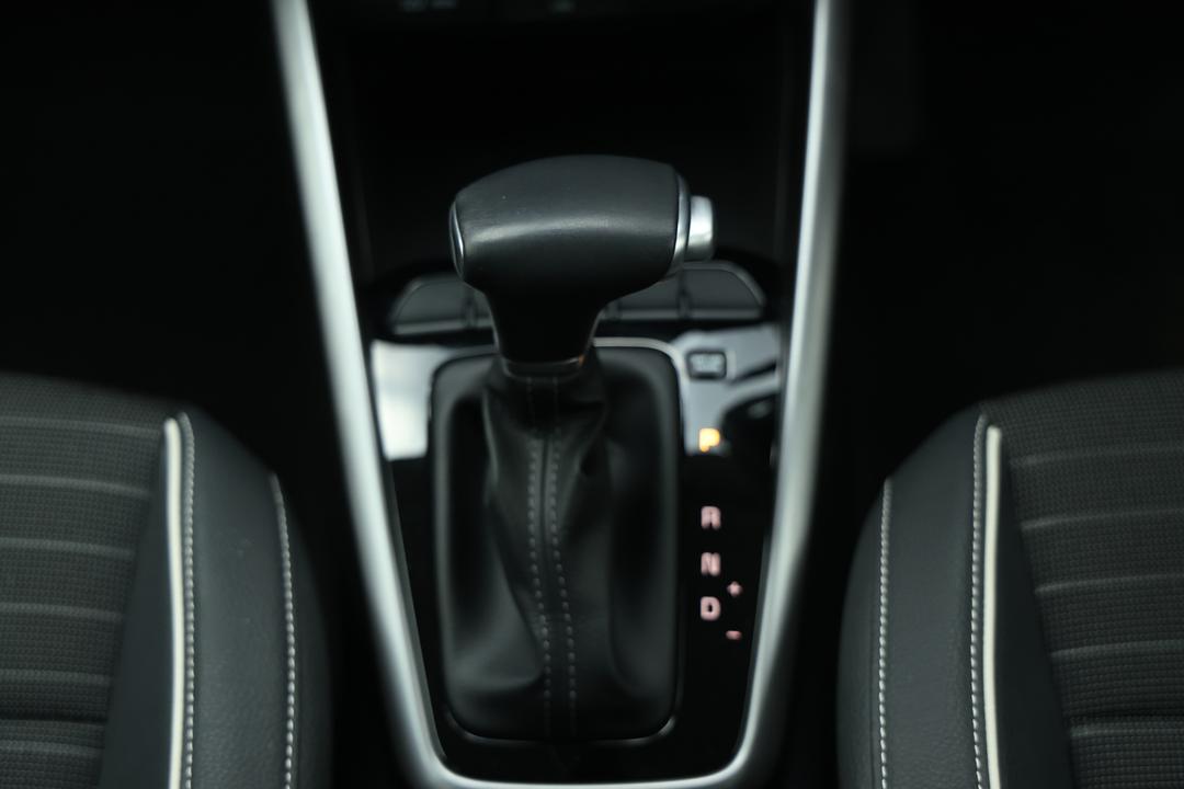 2021 Kia Rio Gt-line, Automatic, 34434 km, Gear Lever 