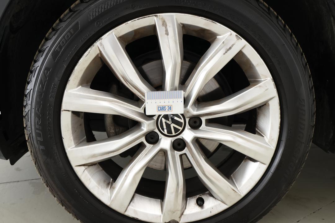 2024 Volkswagen T-roc 110tsi Style, Automatic, 15804 km, Wheels Rim Rear LHS Gutter Rash