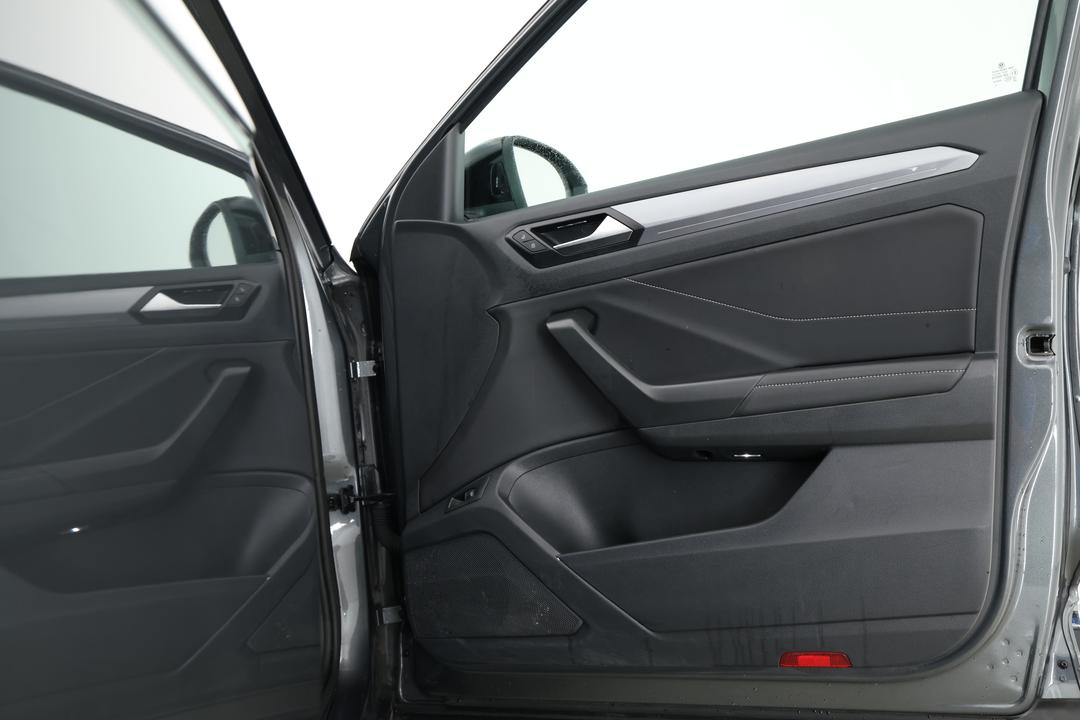 2024 Volkswagen T-roc 110tsi Style, Automatic, 15804 km, Speaker View