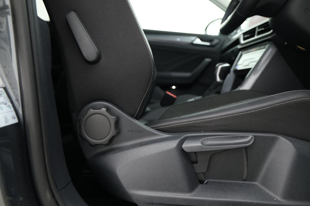 2024 Volkswagen T-roc 110tsi Style, Automatic, 15804 km, Drivers Side Adjustment Panel