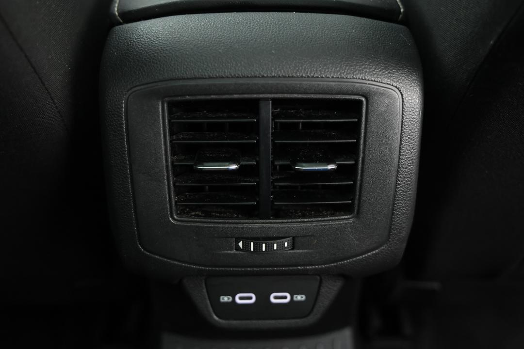 2024 Volkswagen T-roc 110tsi Style, Automatic, 15804 km, Rear A/C Vent