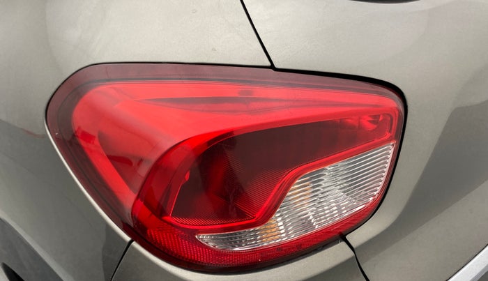 2018 Renault Kwid CLIMBER 1.0 AT, Petrol, Automatic, 43,156 km, Left tail light - Reverse gear light not functional