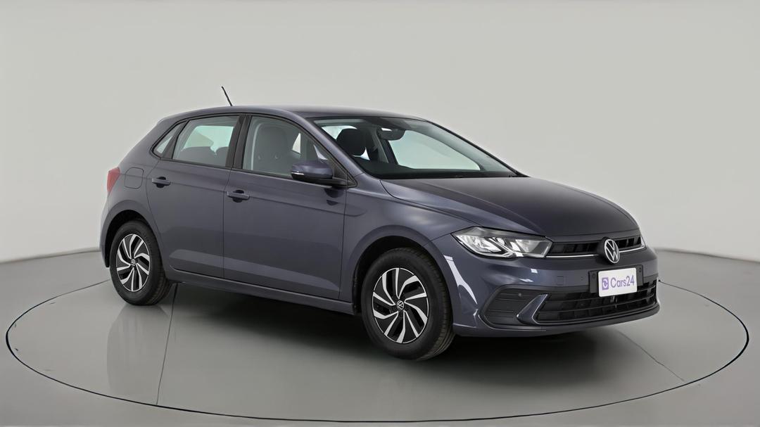 2024 Volkswagen Polo Life, Automatic, 28130 km, Right Front Diagonal (45- Degree) View