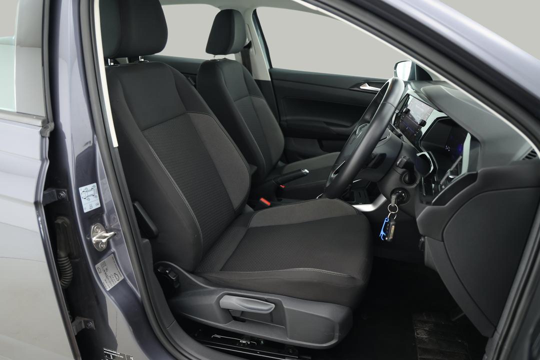 2024 Volkswagen Polo Life, Automatic, 28130 km, Right Side Front Door Cabin View