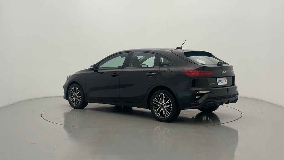 Left Back Diagonal (45- Degree) View