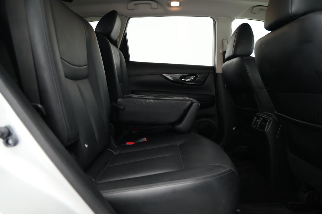 2018 Nissan X-trail Ti (4WD), Automatic, 145764 km, Right Side Rear Door Cabin View