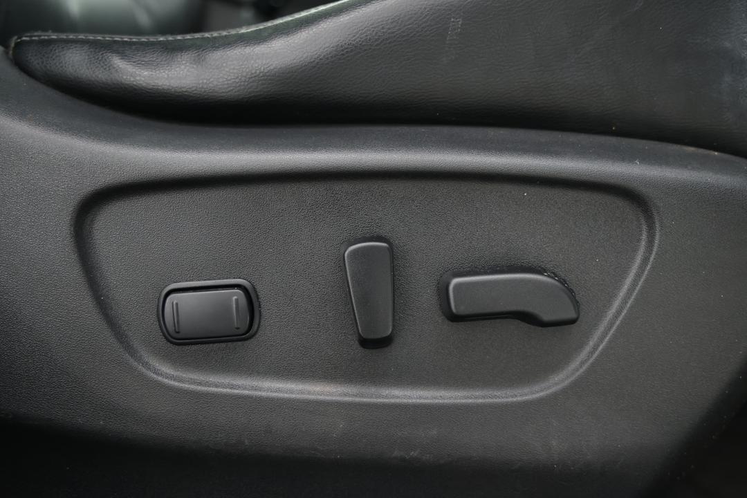 2018 Nissan X-trail Ti (4WD), Automatic, 145764 km, Drivers Side Adjustment Panel