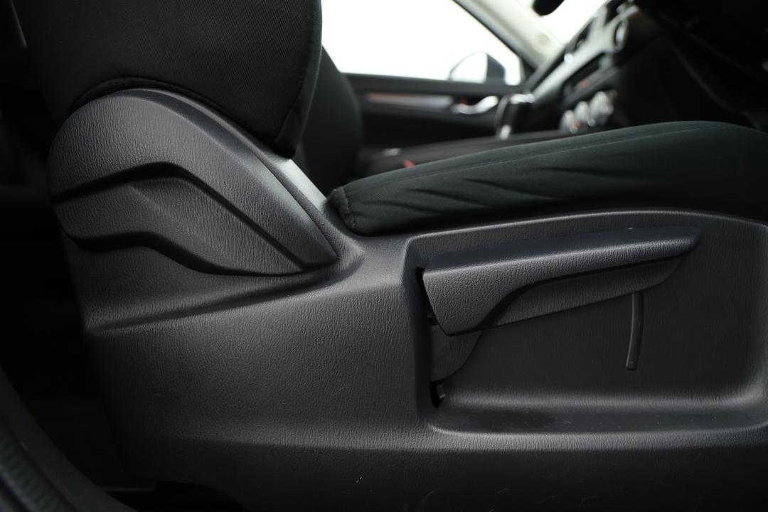 2023 Mazda CX-5 G20 Maxx (FWD), Automatic, 61900 km, Drivers Side Adjustment Panel