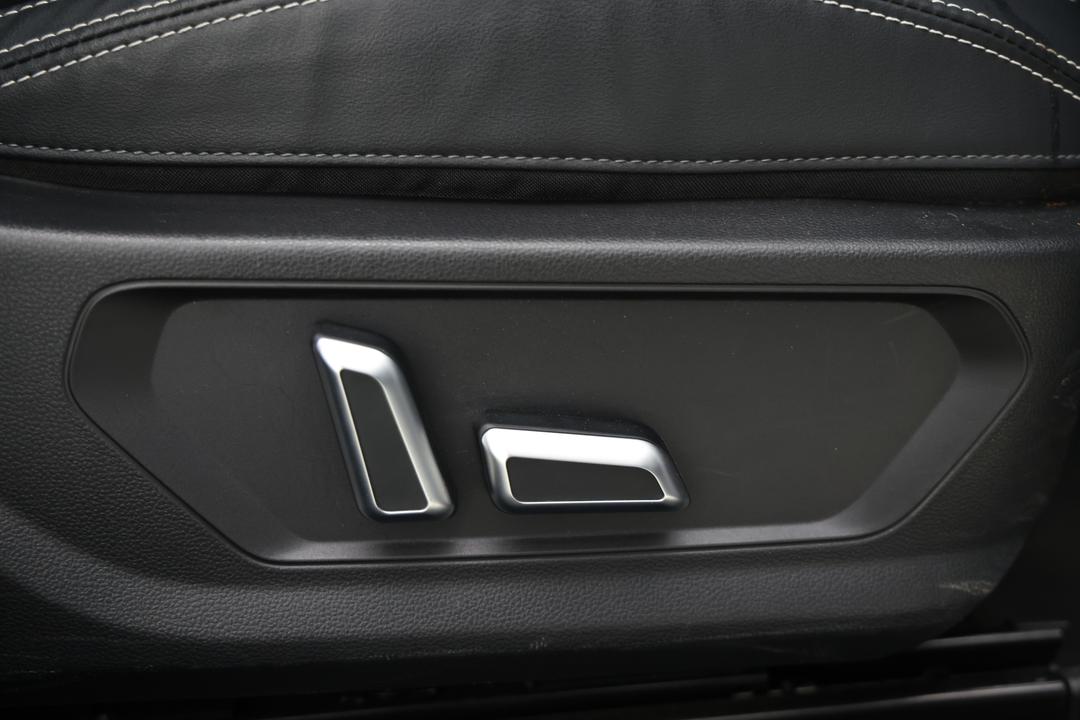2022 GWM Haval Jolion Lux, Automatic, 28847 km, Drivers Side Adjustment Panel