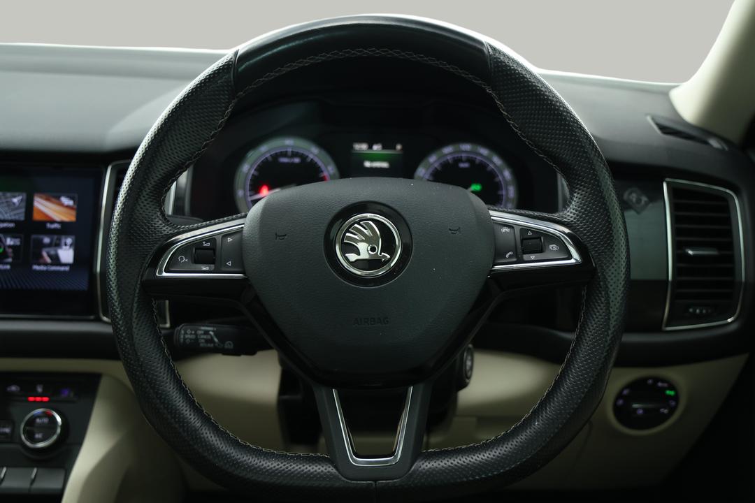 2018 SKODA Kodiaq 132 Tsi (4x4), Automatic, 75367 km, Steering Wheel Close-up